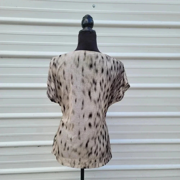 NWOT Kenneth Cole Reaction Top L Tan Beige Animal Print Draped Neck Tee Shirt - Picture 5 of 10